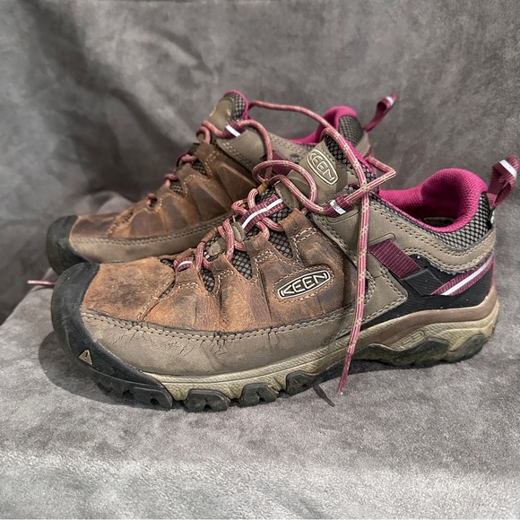 KEEN Targhee III Low Waterproof Hiking Shoes Brown Plum Gorpcore W 9.5 - Picture 6 of 12